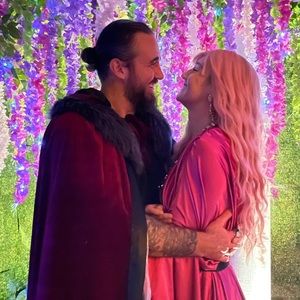 Meet your Posher, Cara